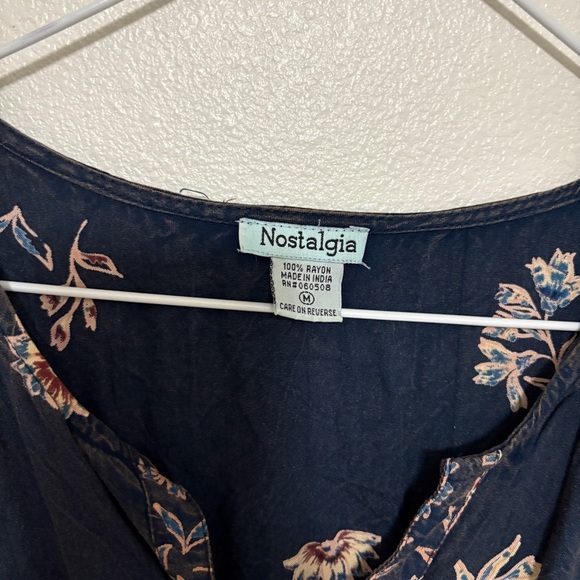 Nostalgia Women’s Mini Dress Size Medium Blue Floral 100% Rayon Sleeveless - Picture 3 of 8